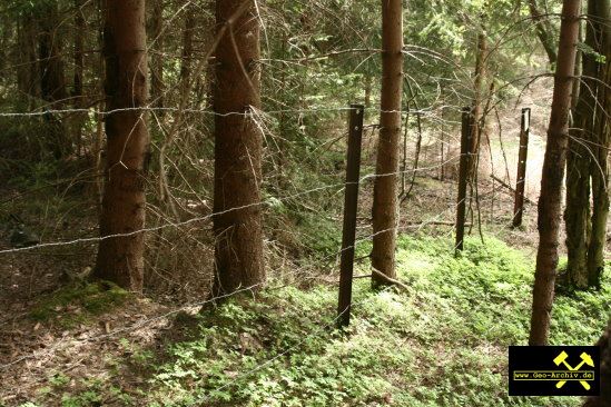 SDAG Wismut Schurf 11 bei Schacht 126 im Revier Johanngeorgenstadt, Erzgebirge, Sachsen - 21. Mai 2009 (3).jpg